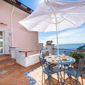 https://appartamento-privilege.hotels-amalfi.com