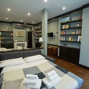 https://two-sisters-suites.hotels-amalfi.com